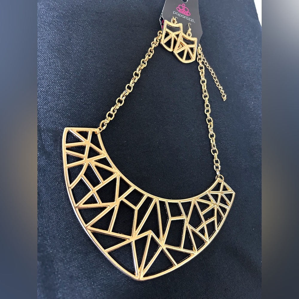 Gold Paparazzi Geometric Necklace & Earring Set - Picture 2 of 2
